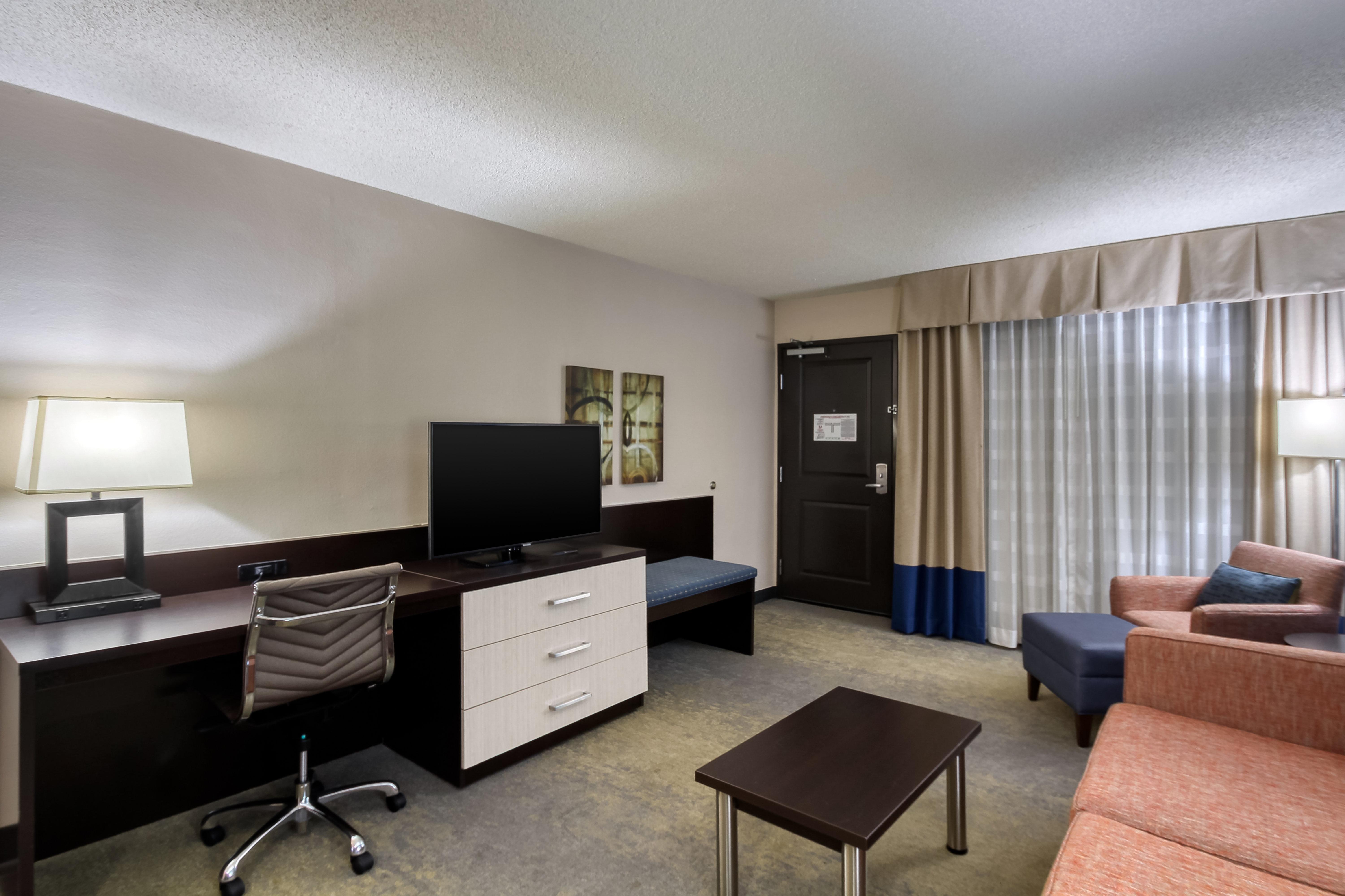 Holiday Inn & Suites Atlanta Airport North By Ihg College Park Dış mekan fotoğraf