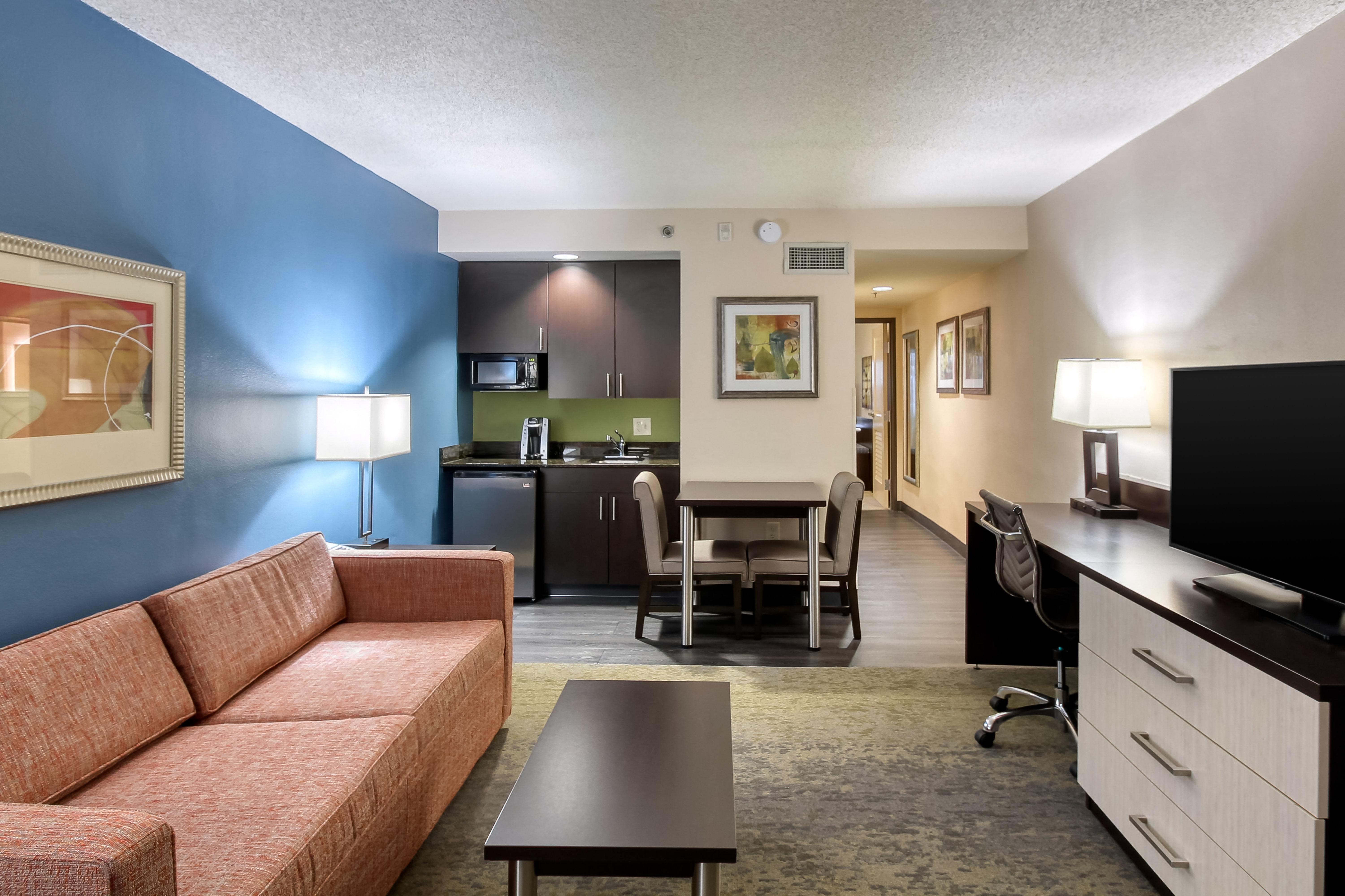 Holiday Inn & Suites Atlanta Airport North By Ihg College Park Dış mekan fotoğraf